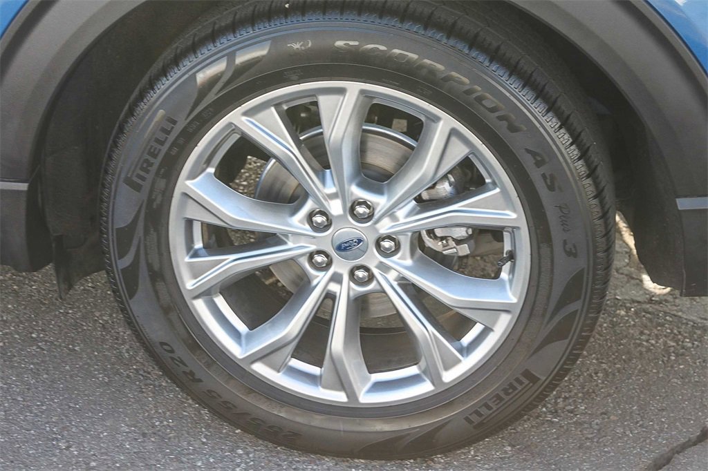 Used 2020 Ford Explorer XLT w/ Equipment Group 202A image 13