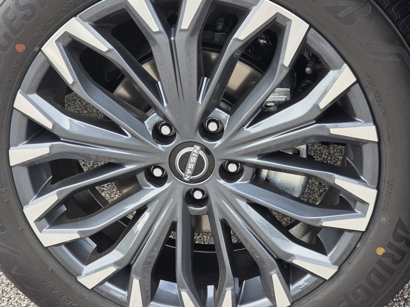 New 2026 Nissan Rogue Platinum AWD/4WD image 13