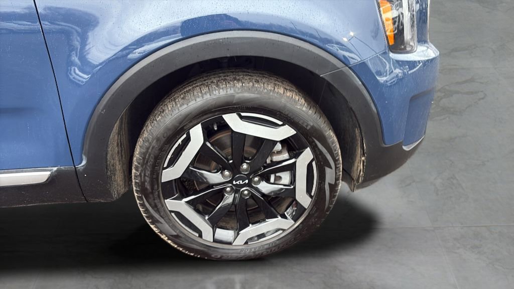 Used 2025 Kia Telluride S image 26