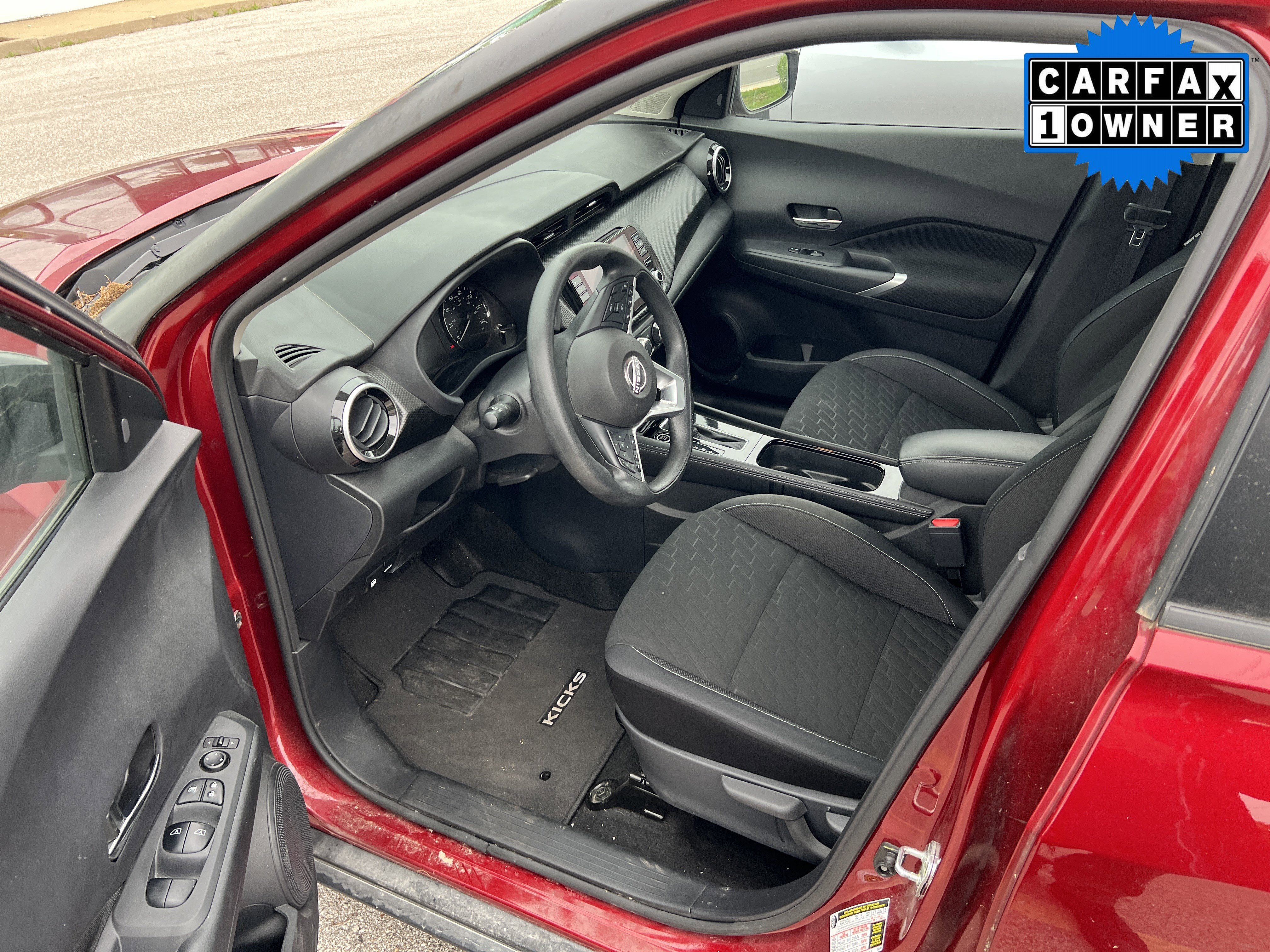 Used 2023 Nissan Kicks SV FWD image 5