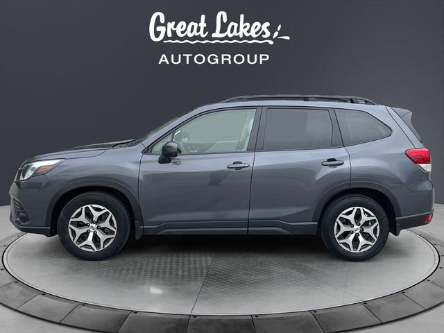 Used 2024 Subaru Forester Premium AWD/4WD image 2