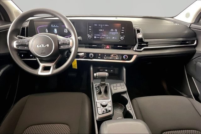 Used 2025 Kia Sportage LX FWD image 7