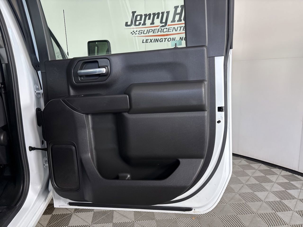 Used 2025 Chevrolet Silverado 3500 W/T image 22