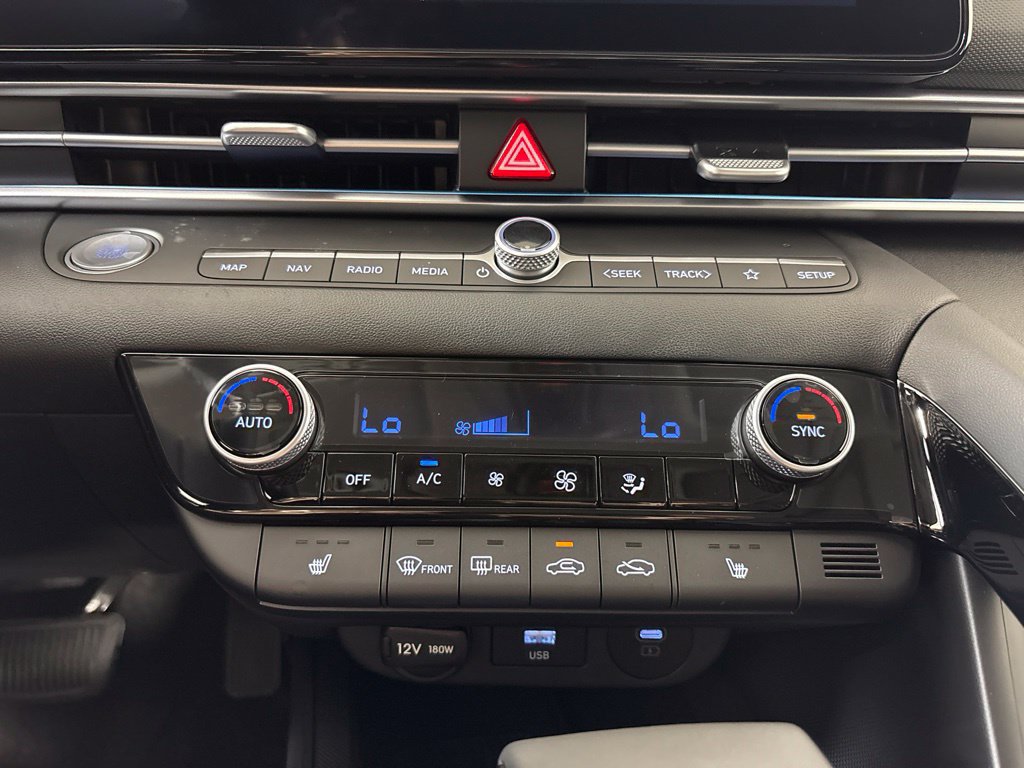 New 2026 Hyundai Elantra Limited FWD image 35