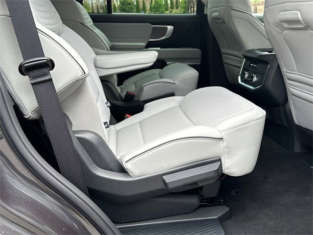 New 2025 Ford Expedition Platinum w/ Platinum Ultimate Package image 15