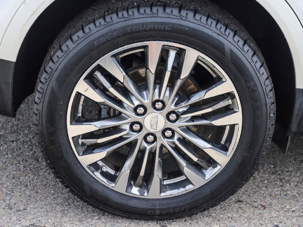 Used 2017 Cadillac XT5 Premium Luxury w/ LPO, Wheel Lock Package FWD image 12