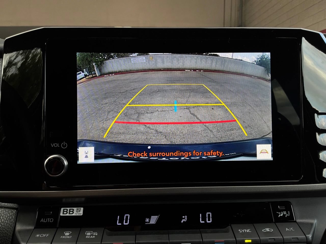 Used 2026 Toyota Camry SE FWD image 32