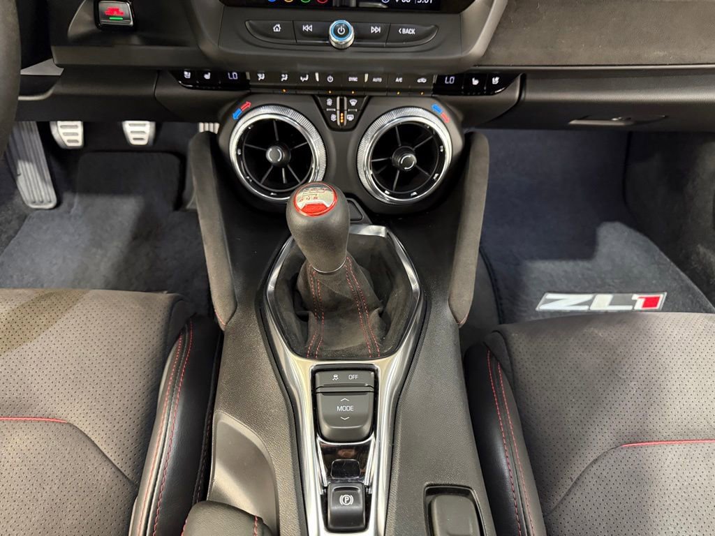 Used 2020 Chevrolet Camaro ZL1 image 22
