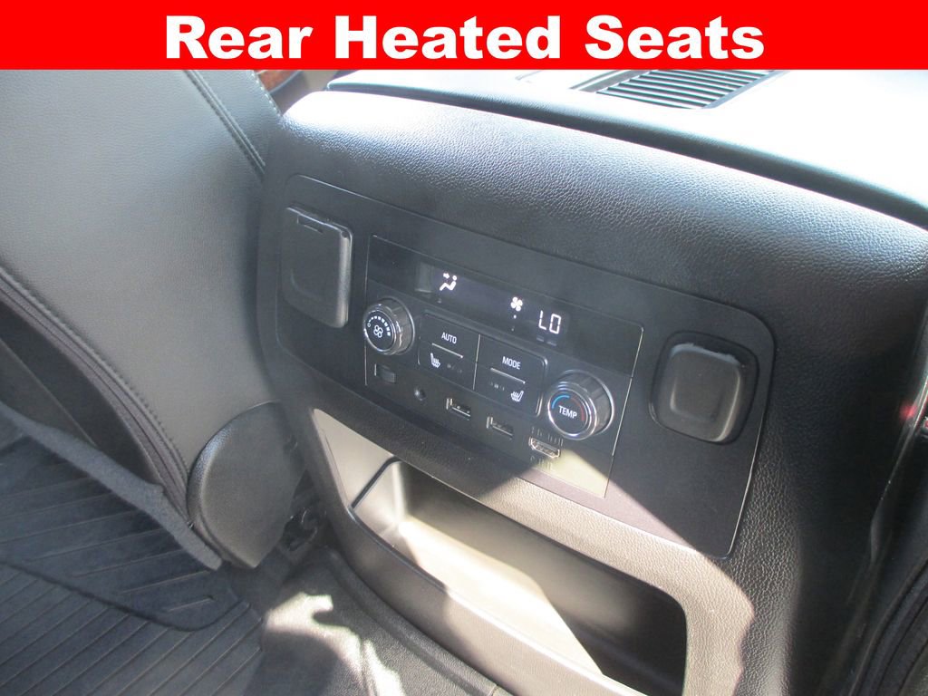 Used 2018 Chevrolet Suburban Premier image 28