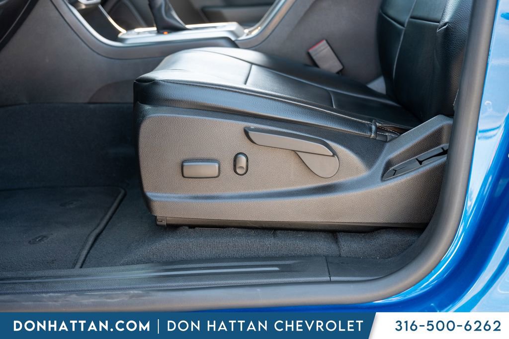 Used 2022 Chevrolet Colorado LT w/ Luxury Package AWD/4WD image 19