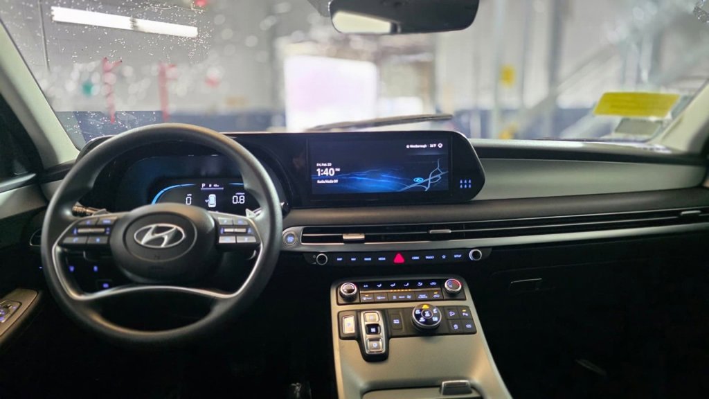 Used 2023 Hyundai Palisade SE image 12