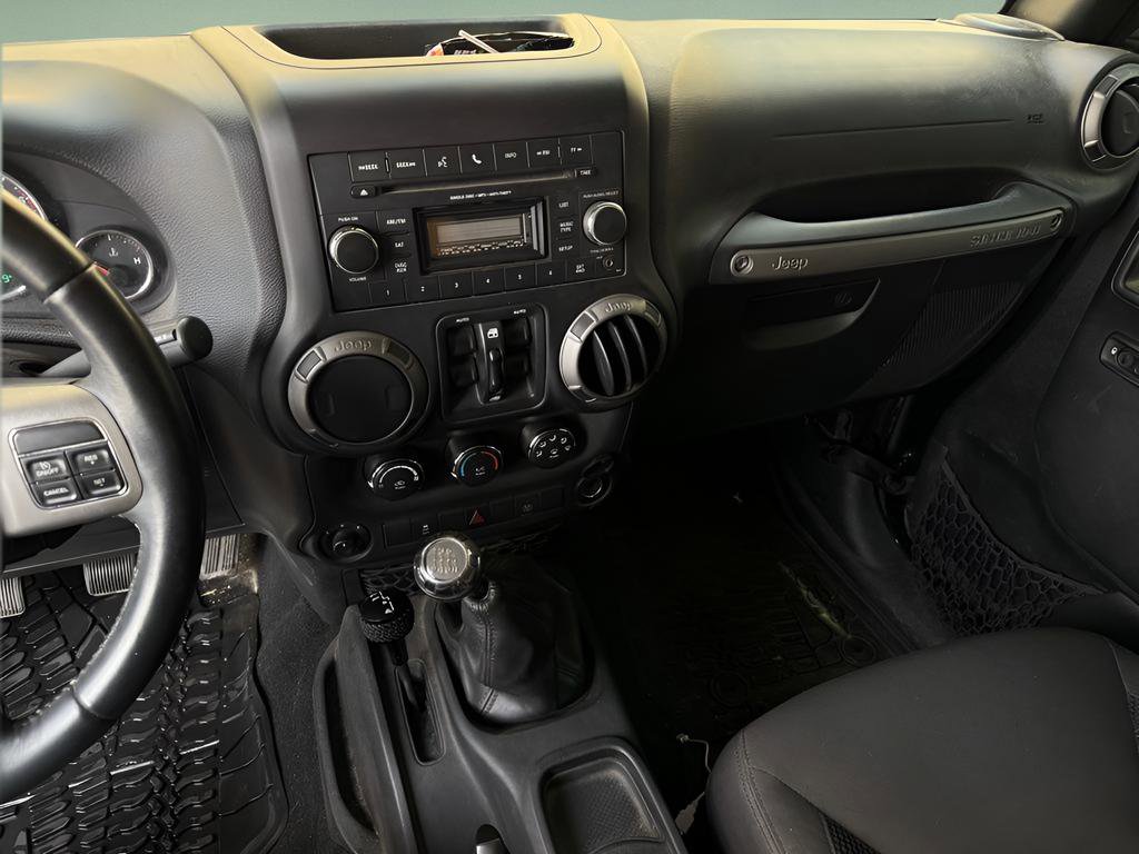 Used 2017 Jeep Wrangler Unlimited Sport image 23
