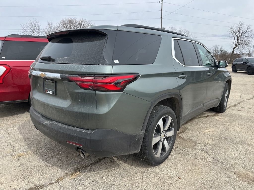 Used 2022 Chevrolet Traverse LT w/ LT Premium Package image 9