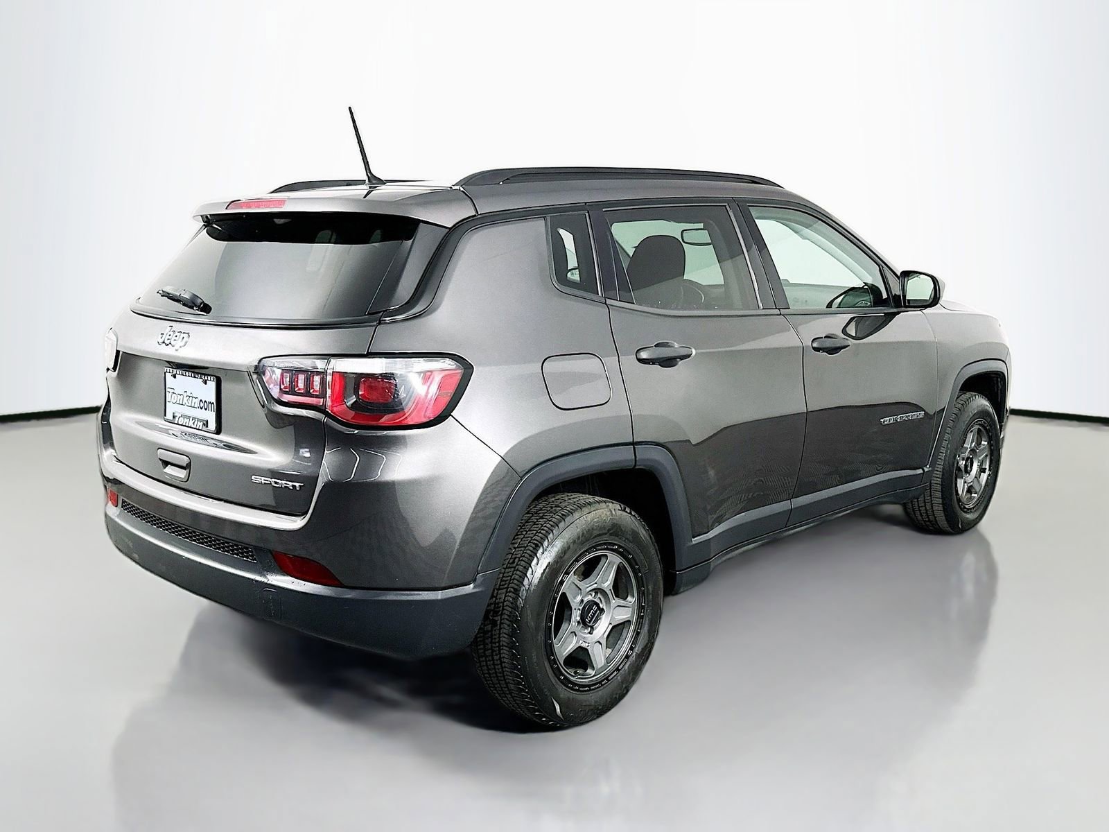 Used 2018 Jeep Compass Sport image 9