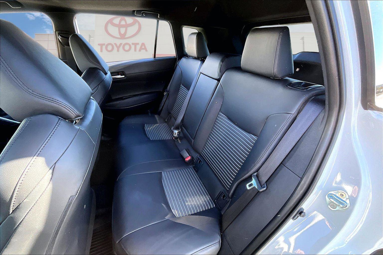 Certified 2025 Toyota Corolla Cross AWD Hybrid image 25