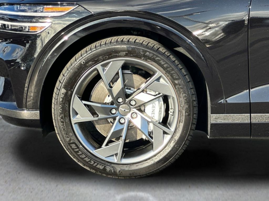 Used 2025 Genesis Electrified GV70 Prestige w/ Prestige Package image 27