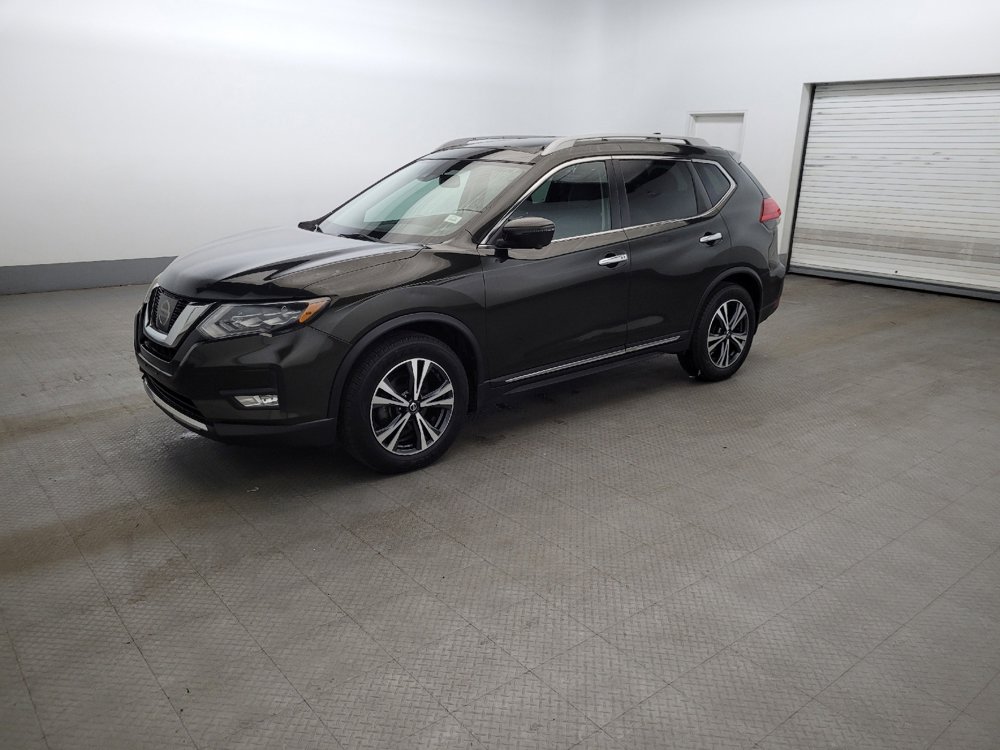 Used 2017 Nissan Rogue SL w/ SL Premium Package FWD image 2