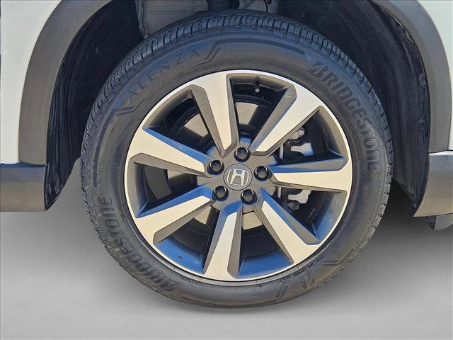 Used 2025 Honda Pilot Elite image 25