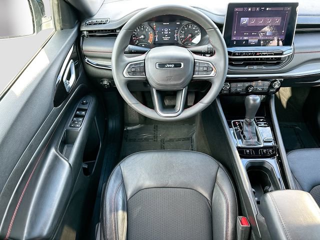 Used 2024 Jeep Compass Trailhawk image 20