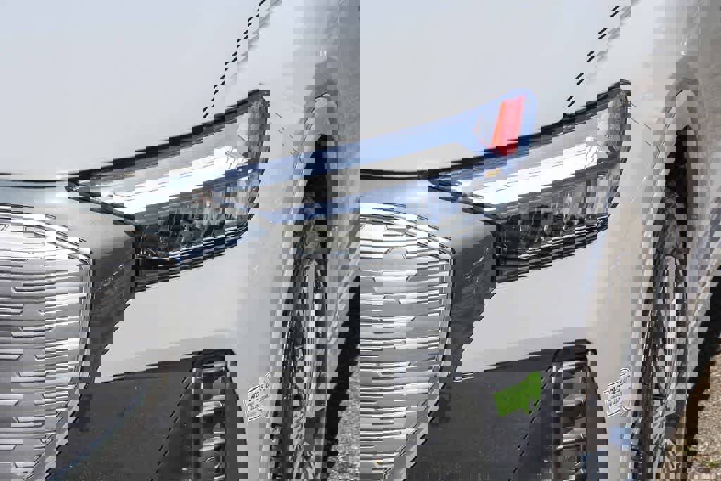 Used 2023 Audi Q4 e-tron Premium Plus w/ Premium Plus image 7