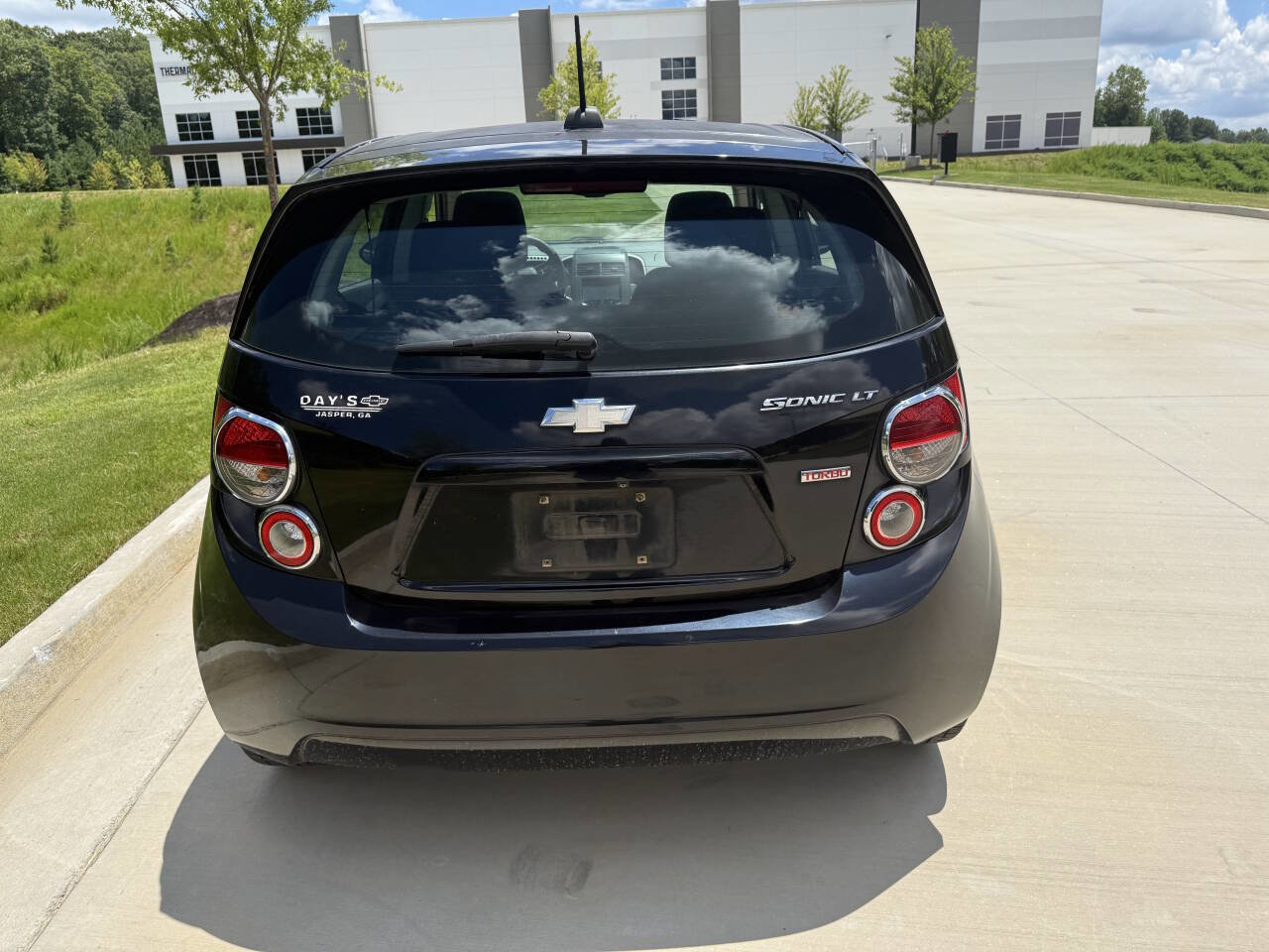 Used 2016 Chevrolet Sonic LT w/ Wheels and Fog Lamp Package FWD image 5