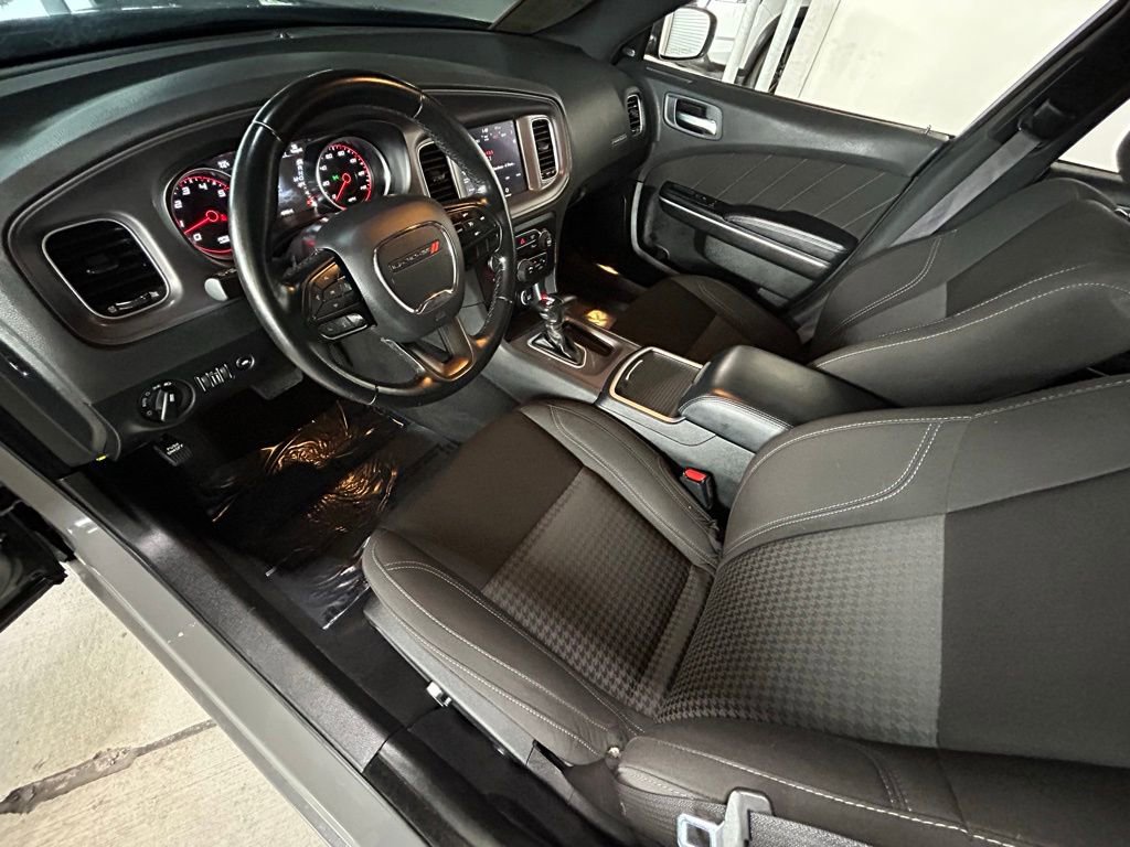 Used 2023 Dodge Charger SXT image 39