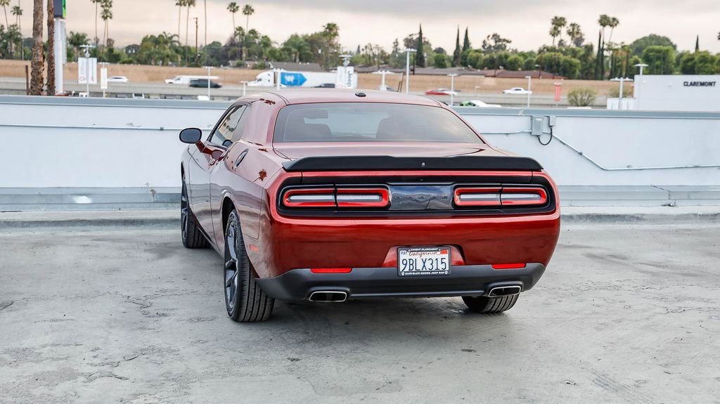 Used 2022 Dodge Challenger SXT w/ Blacktop Package image 7