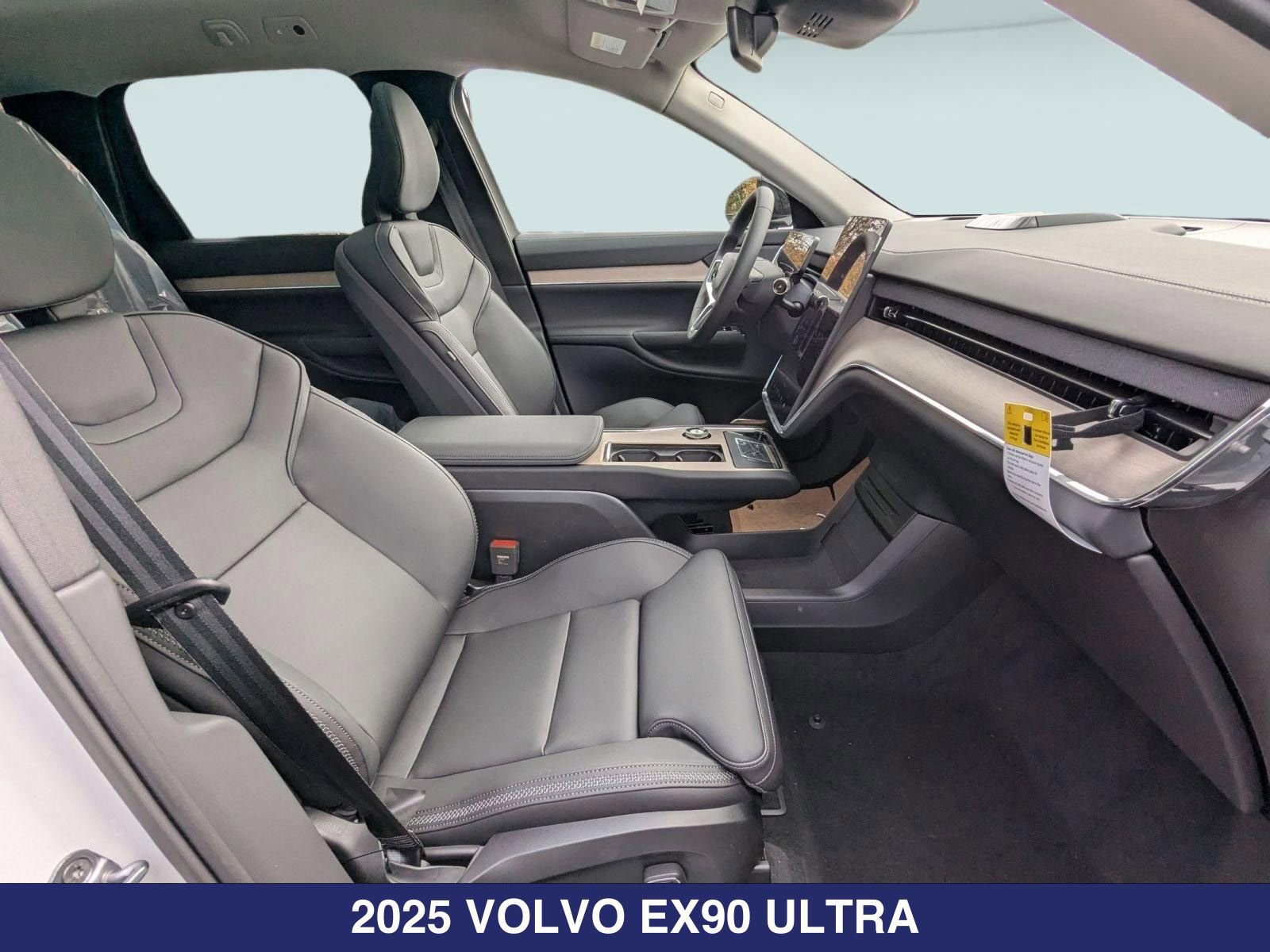 New 2025 Volvo EX90 Ultra w/ Protection Package Premier AWD/4WD image 24
