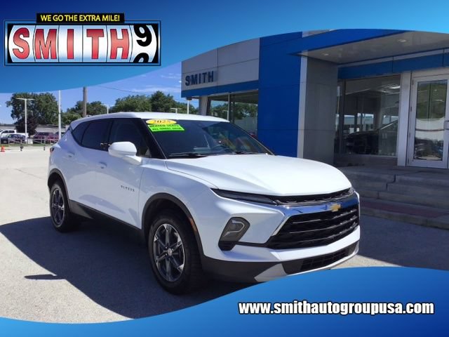 Certified 2025 Chevrolet Blazer LT AWD/4WD image 1