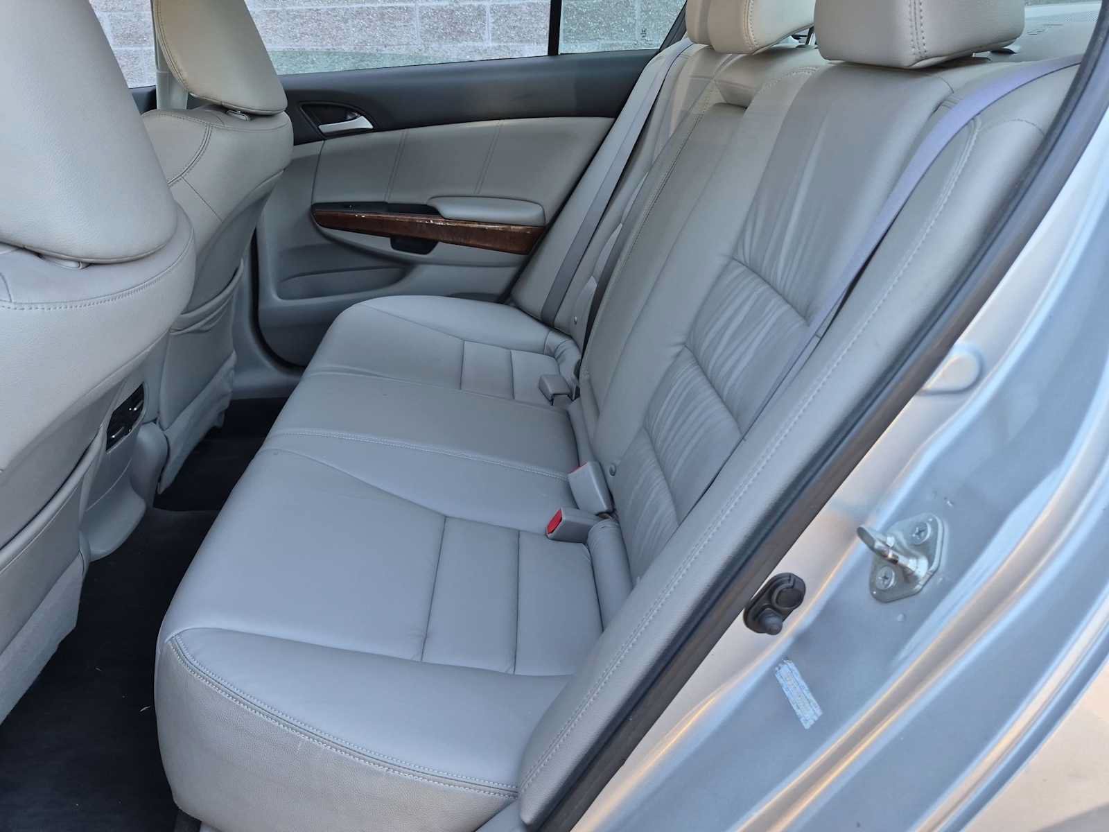 Used 2011 Honda Accord EX-L image 20