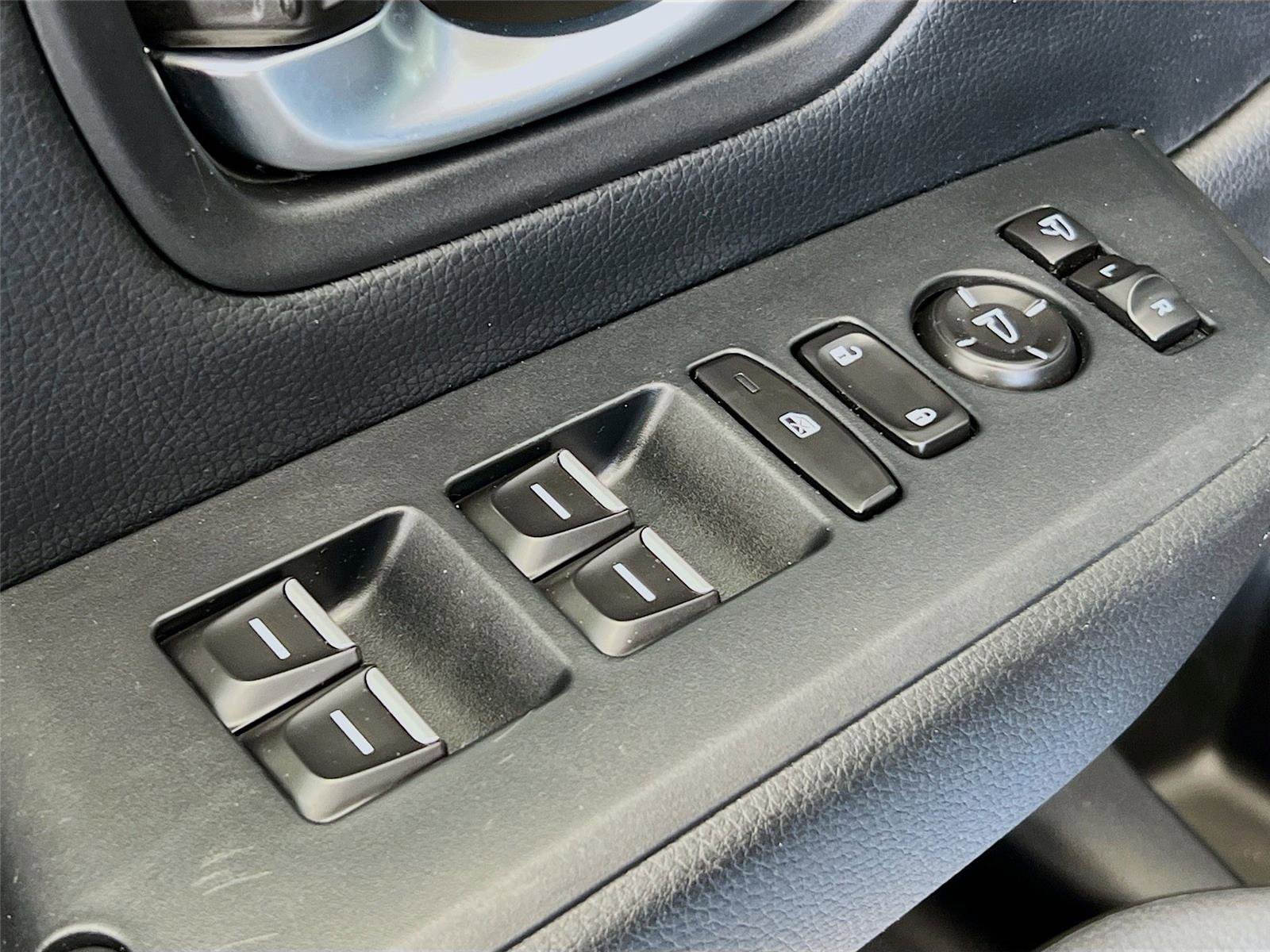 Used 2023 Honda Pilot TrailSport image 19