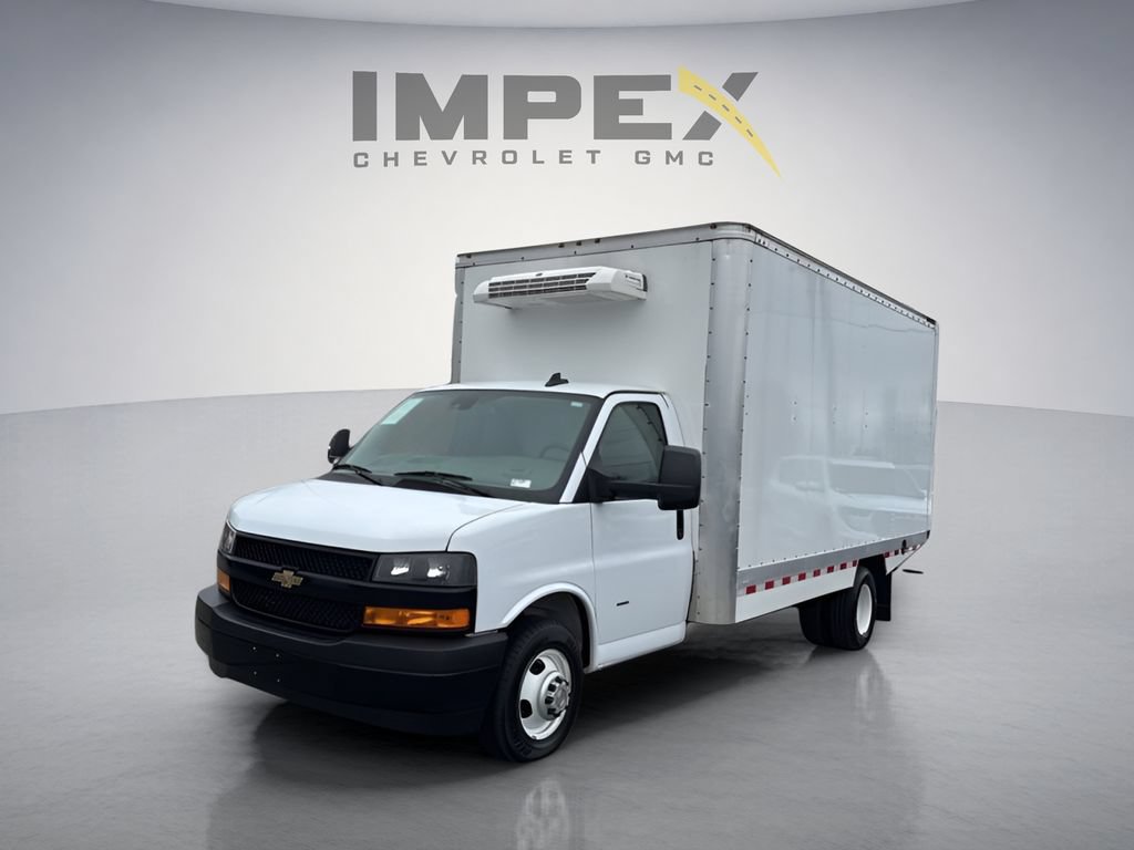 Used 2024 Chevrolet Express 3500 w/ Power Convenience Package RWD image 1