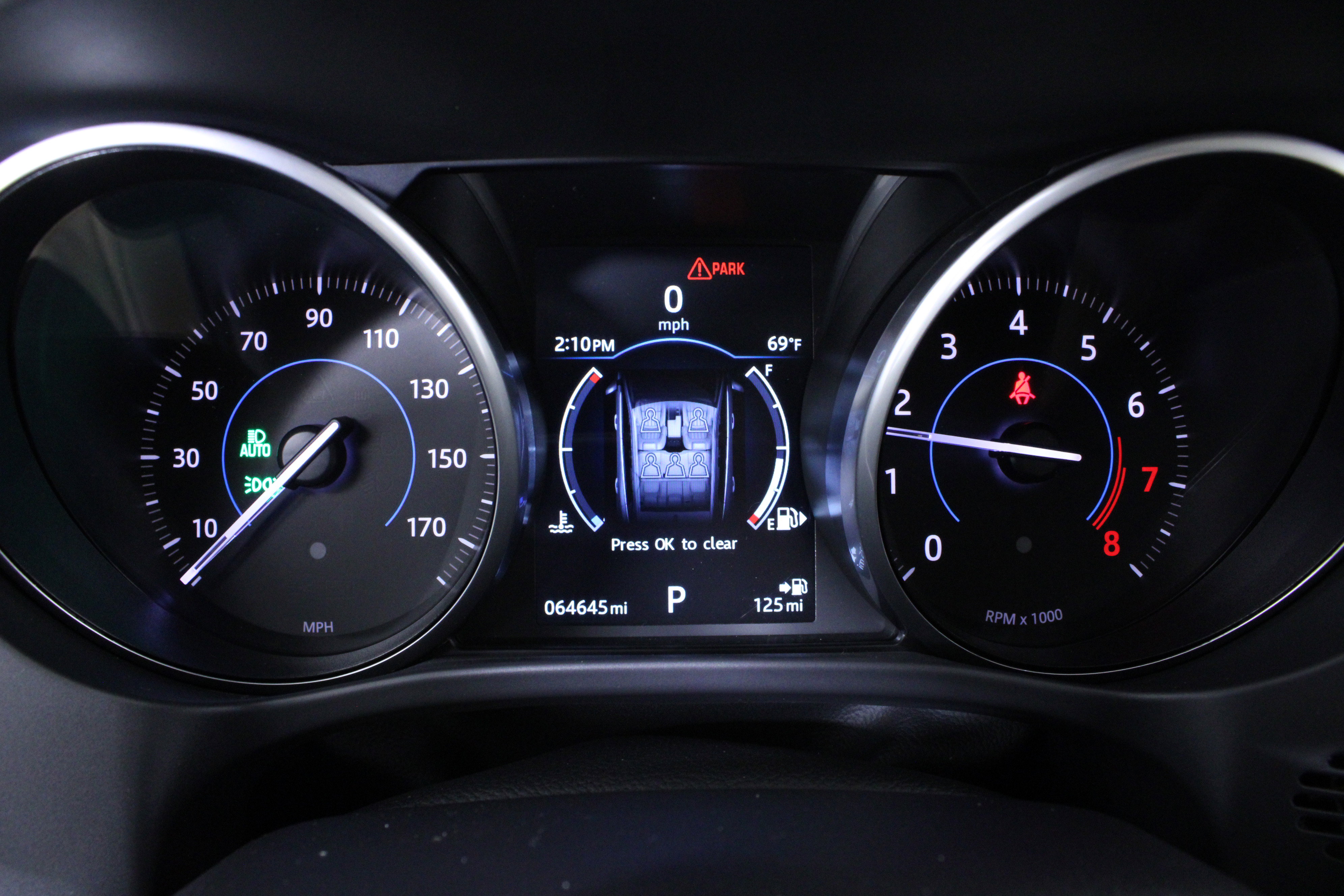 Used 2017 Jaguar F-PACE Prestige image 25