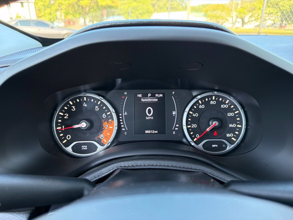 Used 2017 Jeep Renegade Sport w/ Power & Air Group FWD image 9