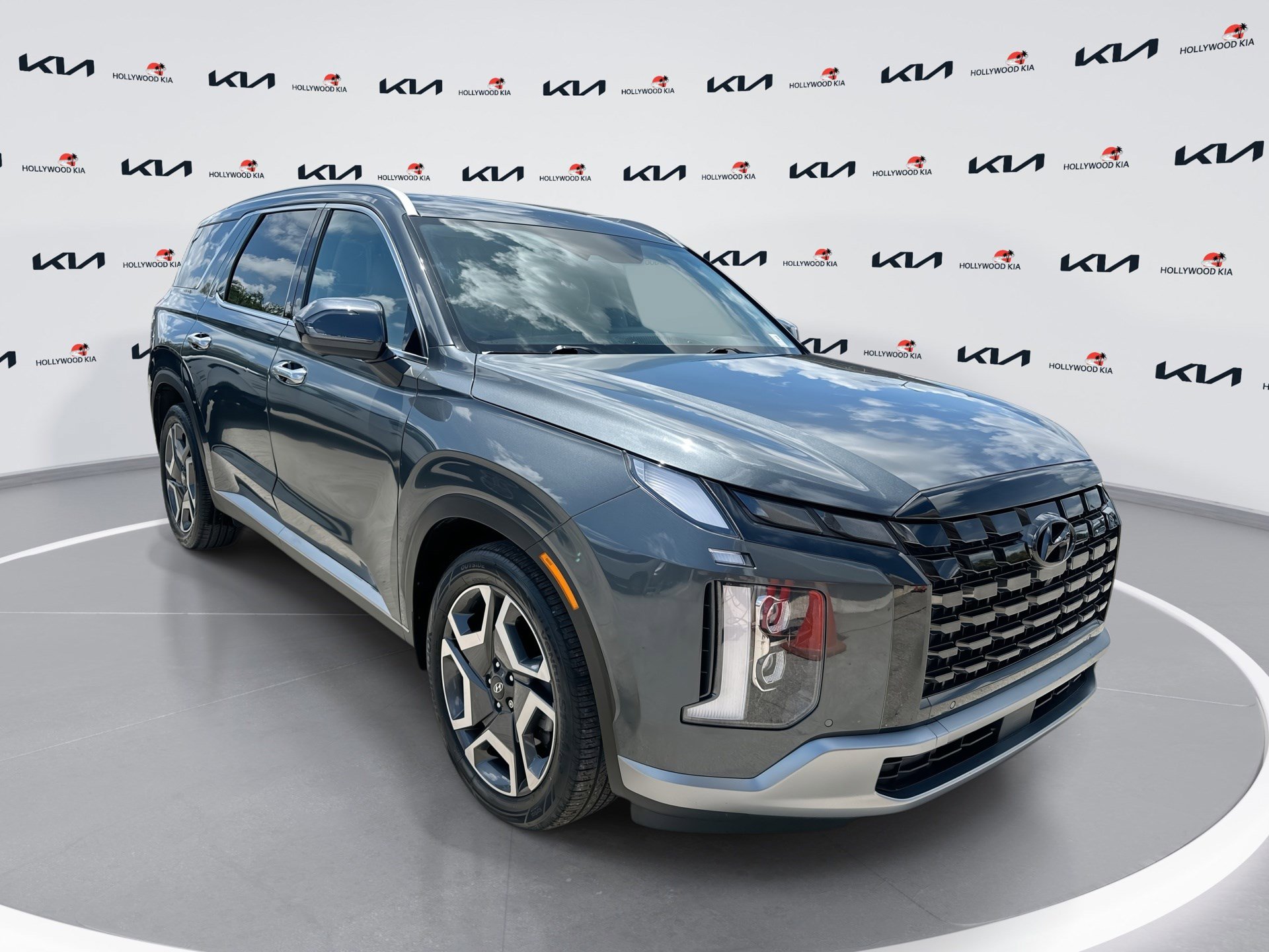 Used 2024 Hyundai Palisade SEL w/ Premium Package image 1