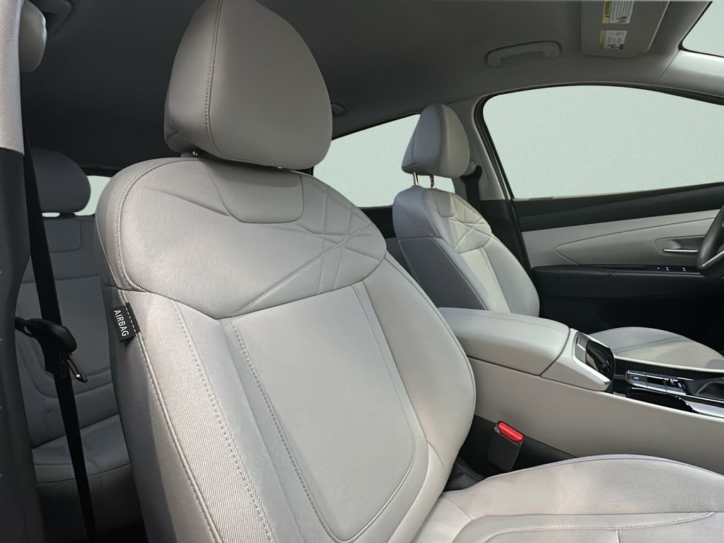 Certified 2025 Hyundai Tucson SEL AWD/4WD image 16
