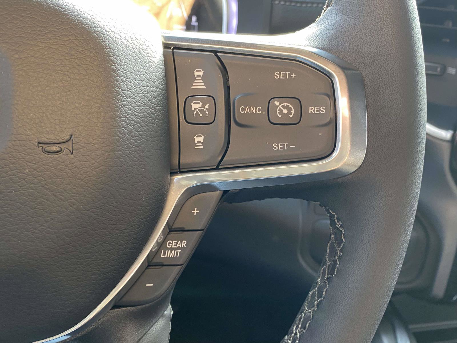 Used 2025 RAM 2500 Laramie w/ Night Edition image 22