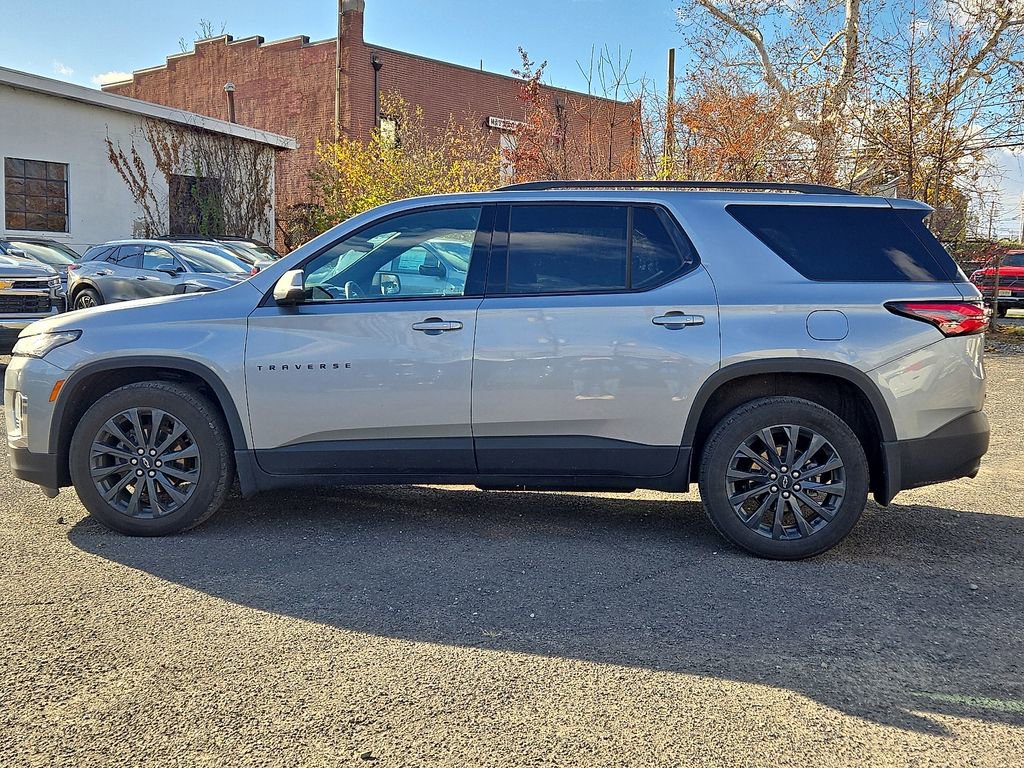 Used 2023 Chevrolet Traverse RS w/ LPO, Floor Liner Package image 5