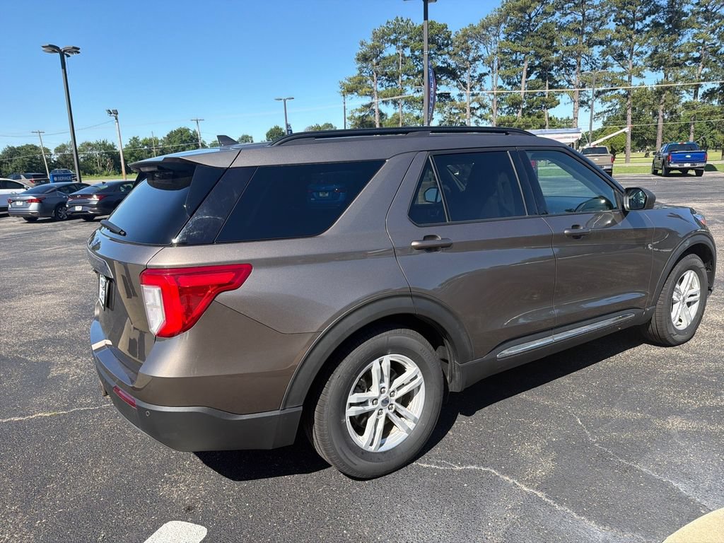 Used 2021 Ford Explorer XLT w/ Equipment Group 202A RWD image 7