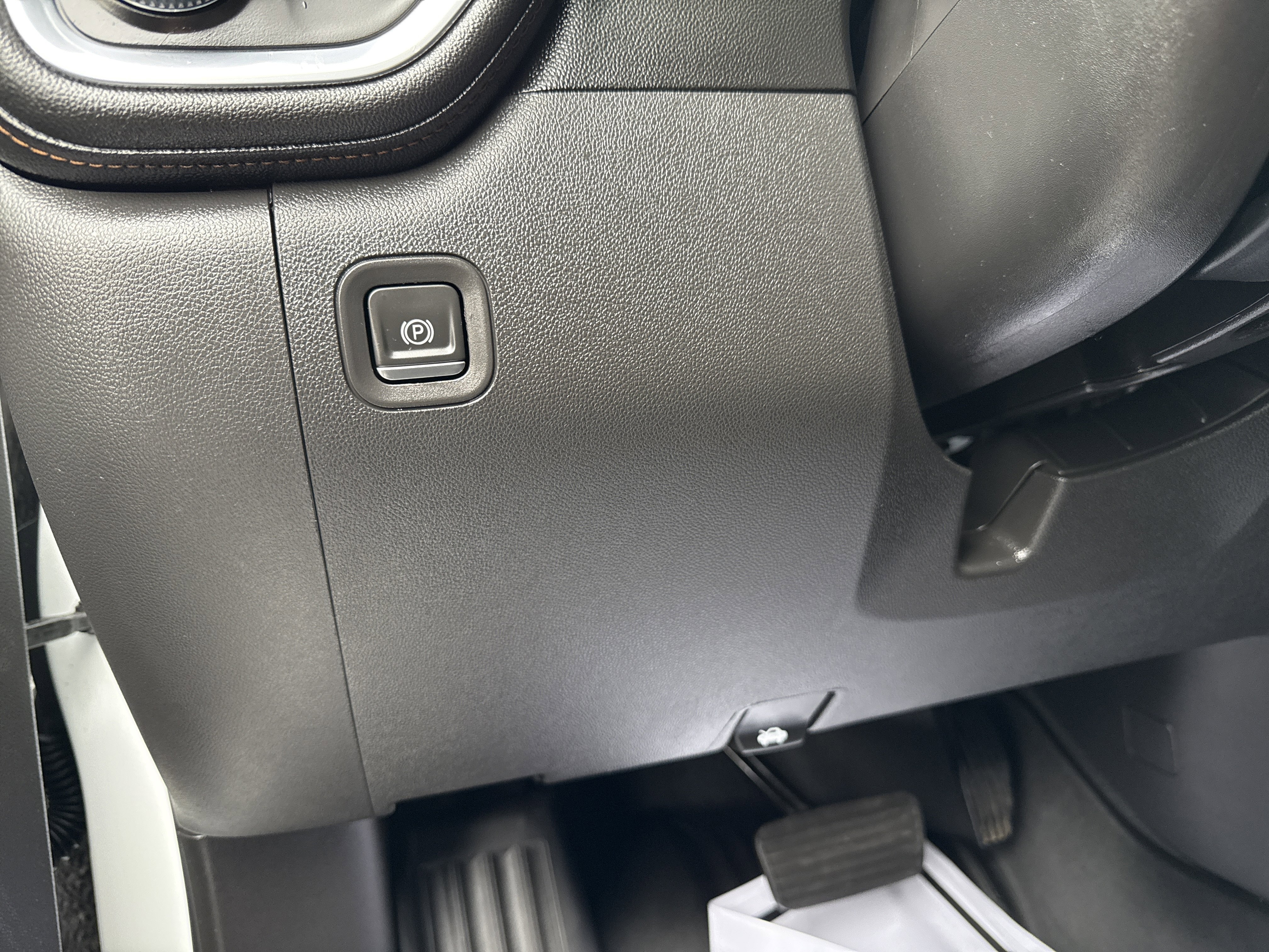 Used 2021 GMC Sierra 1500 AT4 w/ AT4 Value Package image 29