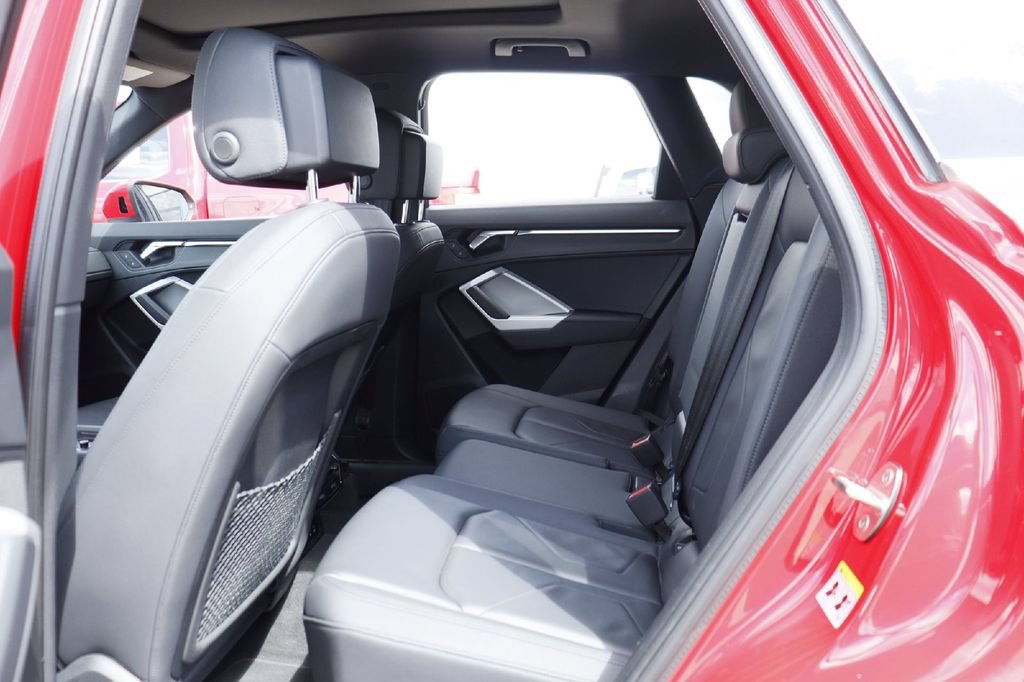 Used 2024 Audi Q3 2.0T Premium AWD/4WD image 22