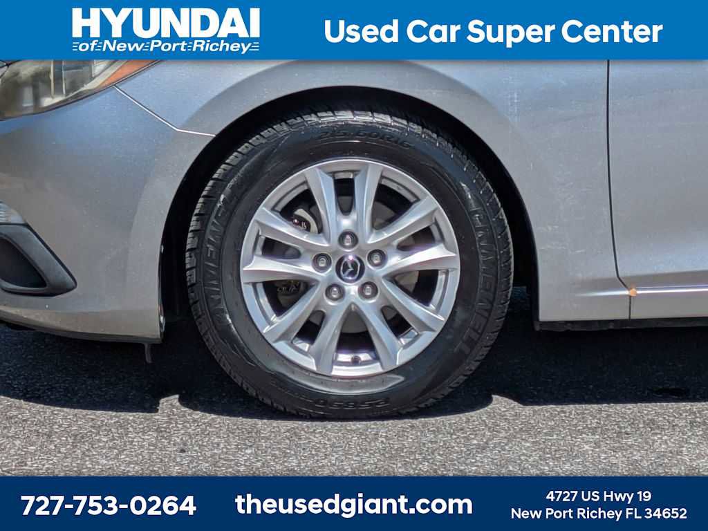 Used 2016 MAZDA MAZDA3 i Sport w/ Preferred Equipment Package image 10