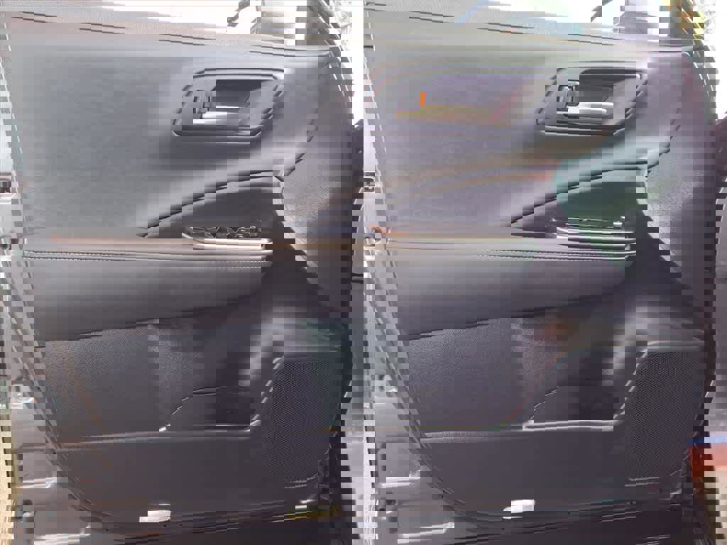 Used 2024 Toyota Crown XLE image 17