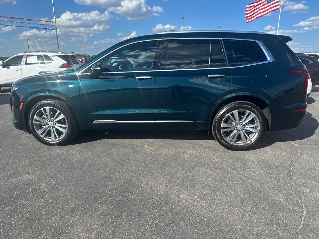 Used 2025 Cadillac XT6 Premium Luxury w/ Technology Package FWD image 1