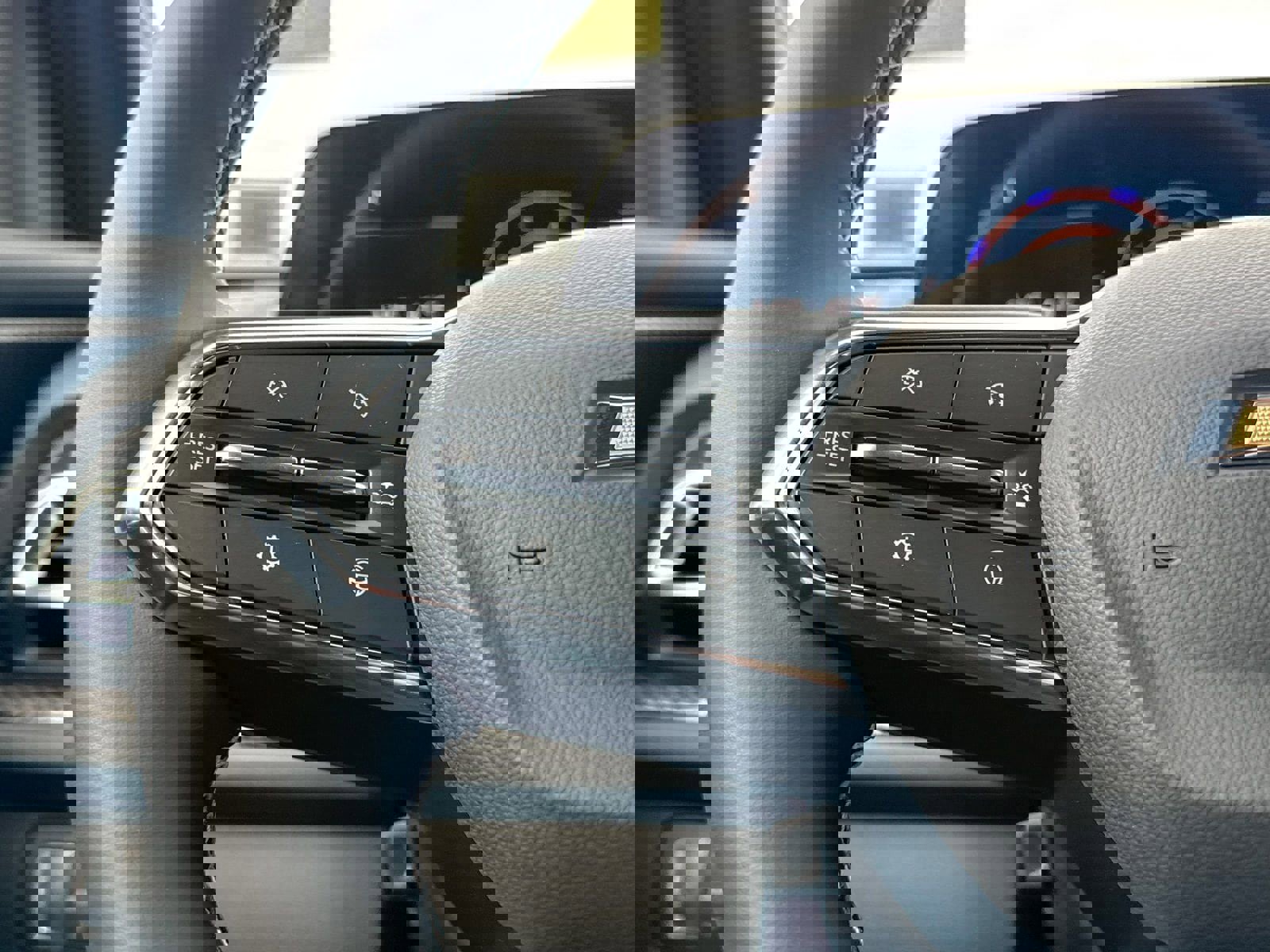 New 2026 Chevrolet Traverse High Country w/ LPO, Floor Liner Package AWD/4WD image 44