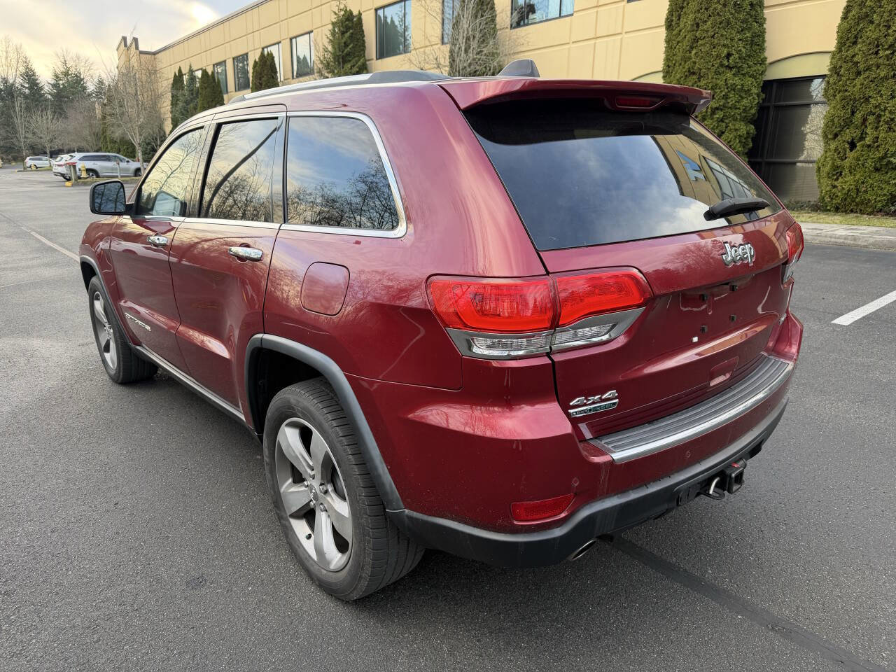 Used 2015 Jeep Grand Cherokee Limited image 9