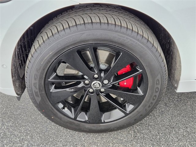 New 2026 Jaguar F-PACE R-Dynamic S image 9