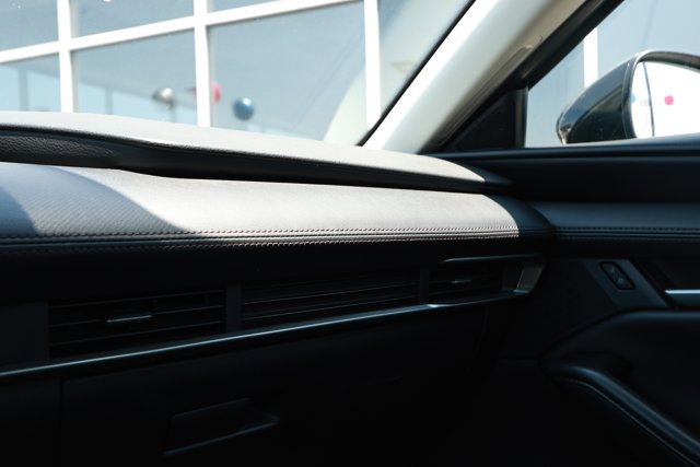 Used 2024 MAZDA MAZDA3 s FWD image 18