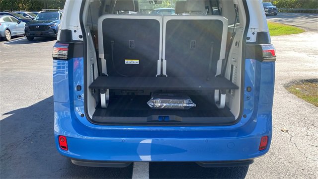 New 2025 Volkswagen ID. Buzz 1st Edition image 27