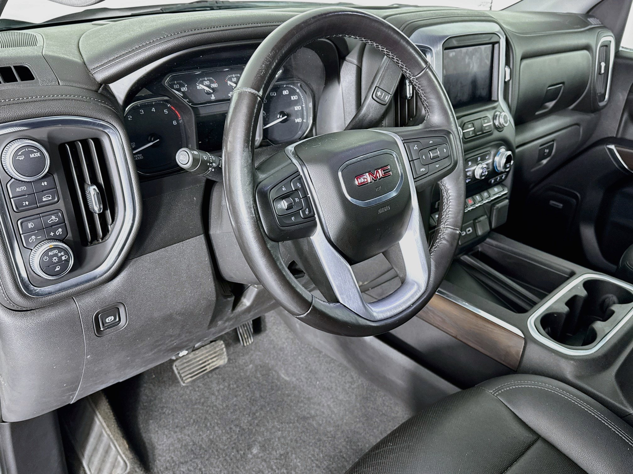 Used 2021 GMC Sierra 1500 SLT w/ SLT Premium Plus Package AWD/4WD image 9